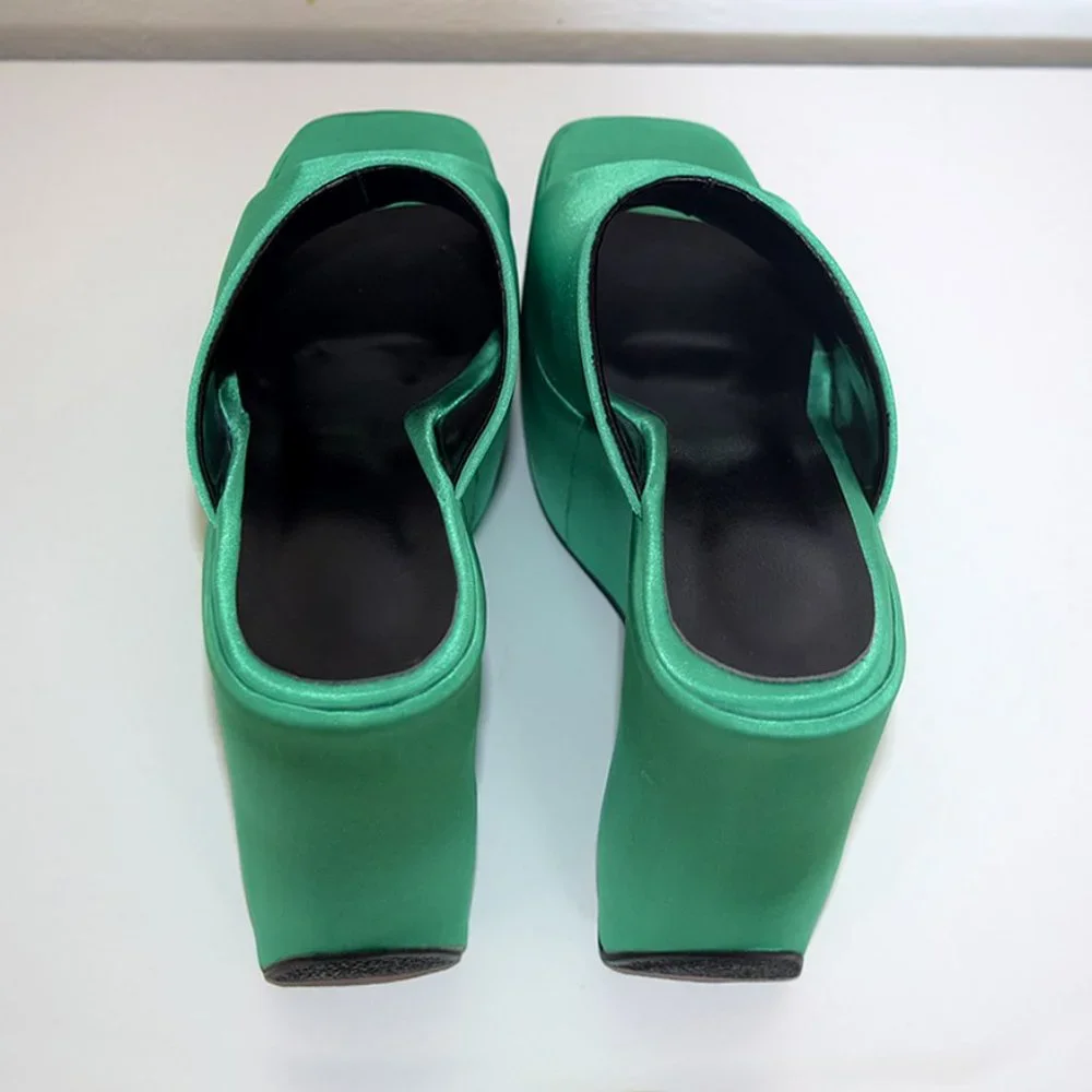 Designer Emerald Satin Platform Wedge Sandal / size 8.5